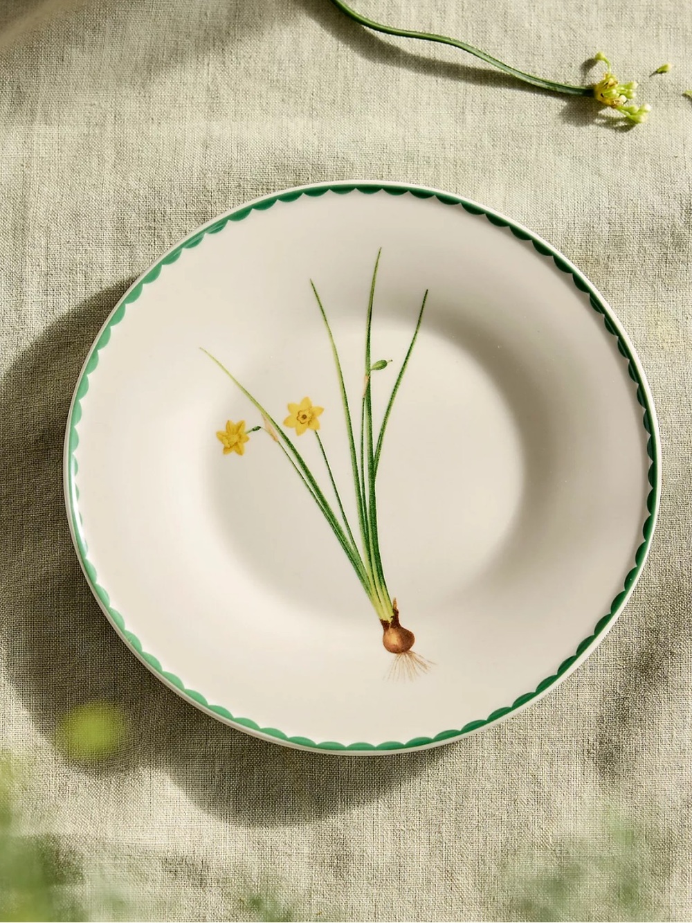 Anthropologie Spring Botanical Stoneware Plate